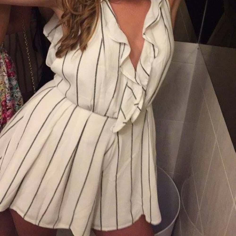 Rumor Boutique White and Blue Romper (Size XS)